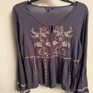 American Eagle Embroidered Floral Grey Top